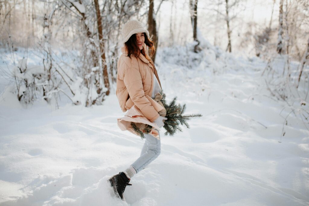 Top 5 Winter Fashion Accessories That Complete Your Look 7 winter fashion