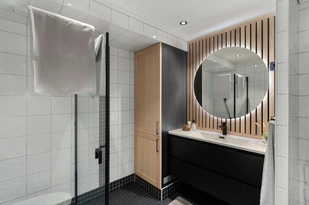 small bathroom design